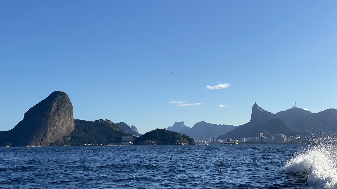Pagamento e moeda para turistas no passeio de lancha no Rio