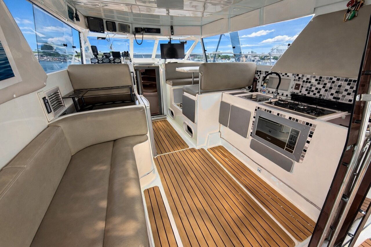 WeBoat 420 - Cockpit com cozinha